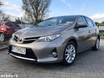 Toyota Auris 1.6 Life+