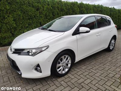 Toyota Auris 2.0 D-4D Premium