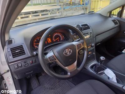 Toyota Avensis 2.0 D-4D Luna