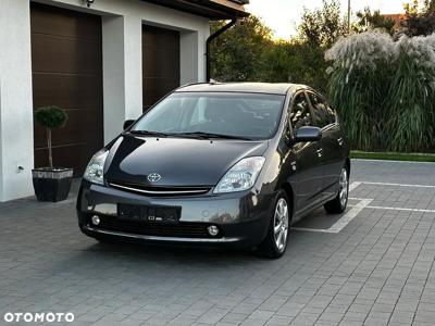 Toyota Prius (Hybrid)