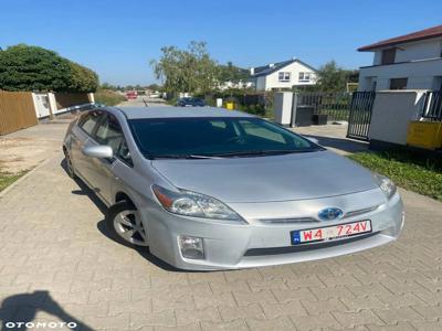 Toyota Prius (Hybrid)