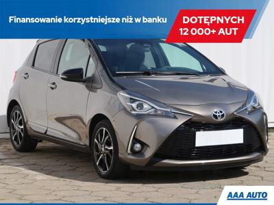 Toyota Yaris III Hatchback 5d Facelifting 2017 1.5 Dual VVT-iE 111KM 2017