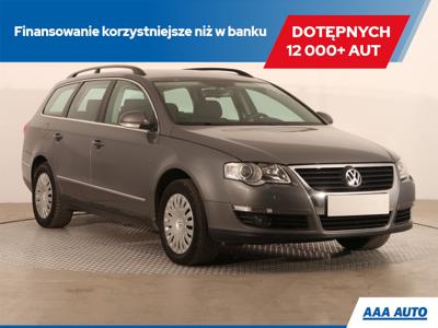 Volkswagen Passat B6 Variant 1.6 FSI 116KM 2006