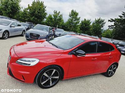 Volvo V40 D2 Drive-E R-Design Momentum