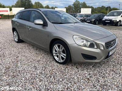 Volvo V60 D2