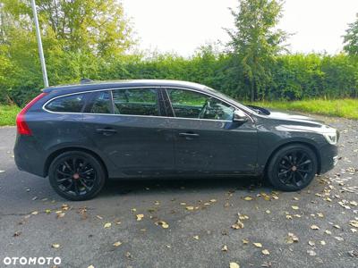 Volvo V60 D3 Drive-E Momentum