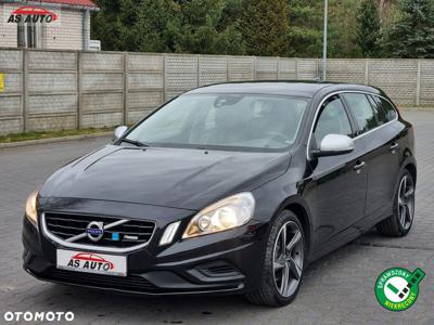 Volvo V60 T3 R-Design Momentum