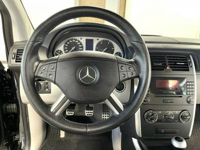 Mercedes B 180 2.0 109KM*SPORT*ALU 17*Pół-Skóry*Chrom*Serwisowany Idealny* Z Niemiec