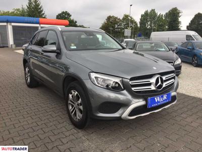 Mercedes GLC 2.0 benzyna 211 KM 2016r. (Przeźmierowo)