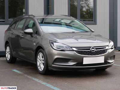 Opel Astra 1.6 108 KM 2016r. (Piaseczno)