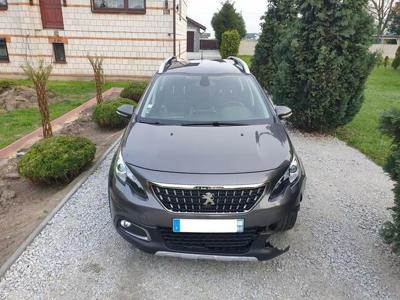 Peugeot 2008 1.2 PureTech 110KM, skóra, nawigacja