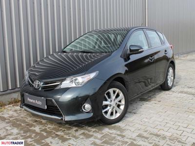 Toyota Auris 1.6 benzyna 132 KM 2014r. (Izabelin, k .Warszawy)