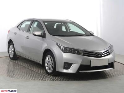 Toyota Corolla 1.3 97 KM 2014r. (Piaseczno)