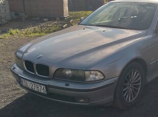 BMW 528ia