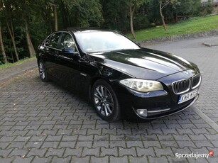 BMW SERIA 5 530 XDRIVE 258 Ps