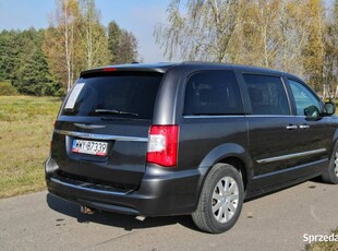 Chrysler Town & Country DVD grzana kierownicą i fotele