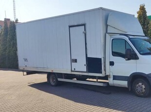 Iveco Daily kontener 12 palet