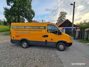 Iveco Daily z urządzeniem do czyszczenia kanalizacji, wuko