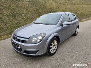 Opel Astra III H 1.4 16v z gazem LPG Klima Alufelgi Hak Tempomat