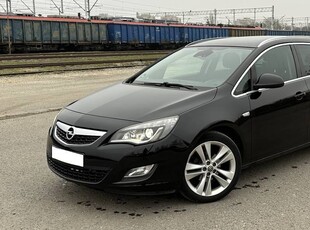 Opel Astra J 1.4T 140KM Xenon Navi PDC Alu 18