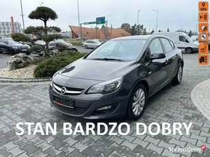 Opel Astra podgrz. fot., DRL, lift, PDC, navi, multifunkcja, tempomat J (2…