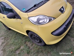 Peugeot 107 1.0 benzyna 06r. z de