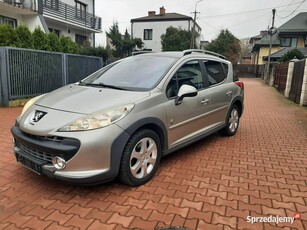 Peugeot 207 benzyna 2009 Outdoor Panorama dach Hak Skóry