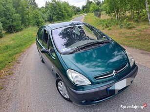 Sprzedam ładnego Citroena Xsara Picasso 1.8 benzyna 2001r