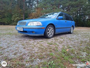 Sprzedam lub zamienię Volvo V40 1.8 122km