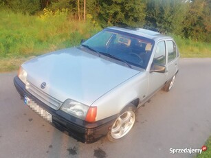 Sprzedam Opla kadeta 1.3 LPG 1989r