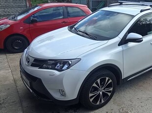 Sprzedam Toyote RAV4 2014r 4x4 polski salon