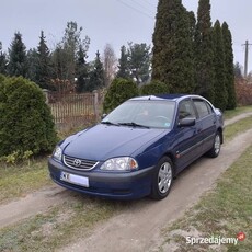 Toyota Avensis T22 Sedan 1.6 110KM B+G