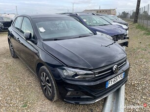 VOLKSWAGEN Polo VI 1.0 TSi 95 Active FY657