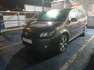 Volkswagen Touran 2012 2.0 TDI 354807km Samochody Rodzinne