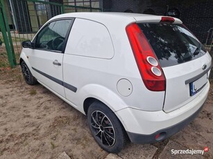 Zadbany Ford Fiesta van LIFT 1,3b 2006