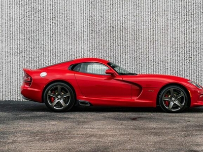 Dodge Viper 8.4L V10 645KM GTS