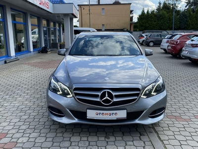 Mercedes E 220