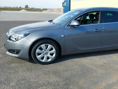 Opel Insignia 2.0 170PS El.Klapa Navi LED BiXenon Automat Kamera cofania 100tys km