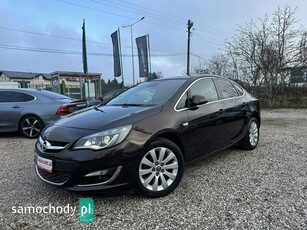 Opel Astra J