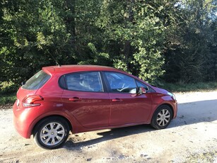 Peugeot 208 I Bezwypadkowy, kupiony w polskim salonie