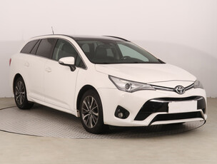 Toyota Avensis 2015 2.0 D