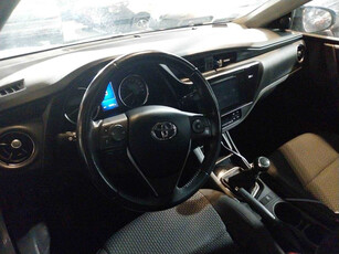 Toyota Corolla 2016 1.6 Valvematic 130437km ABS