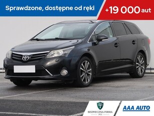 Używany Toyota Avensis 2012