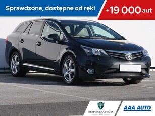 Używany Toyota Avensis 2012