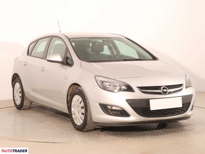 Opel Astra 1.6 113 KM 2013r. (Piaseczno)