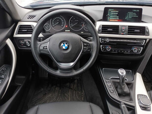 BMW 3 2017 320 d 129377km Kombi