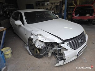 Lexus Ls460 2008r. Uszkodzony