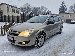 Opel Astra Sport Tour 10900 zł