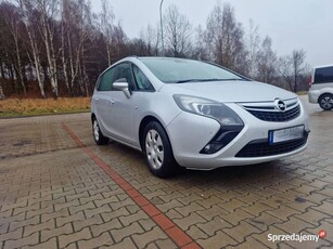 Opel Zafira szwajcar