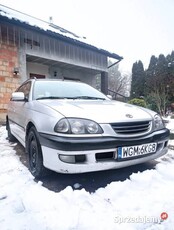 Toyota Avensis T22 2.0 benzyna Klima